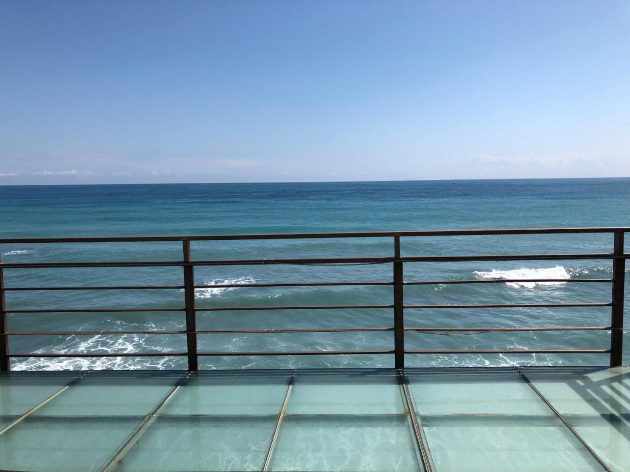 Beach Shoes Villa Yanliau Экстерьер фото